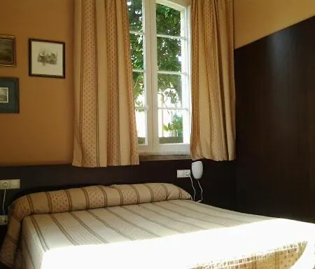 Rural Casa Roja 3* 카다베도